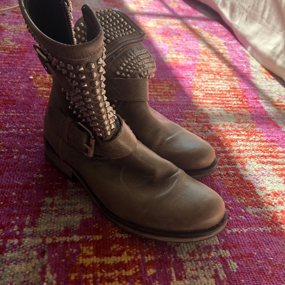 Steve Madden biker boots